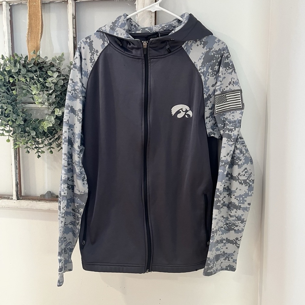 Iowa Hawkeyes Colosseum OHT Military Appreciation Camo Raglan Hoodie Men's M - Picture 3 of 5